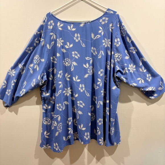 Plus Size Floral Peasant Blouse 3X Boho Tunic Top Blue White Rayon Fall Layering - Picture 2 of 9